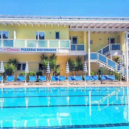 Hotel Alla Terrazza Bibione Buitenkant foto
