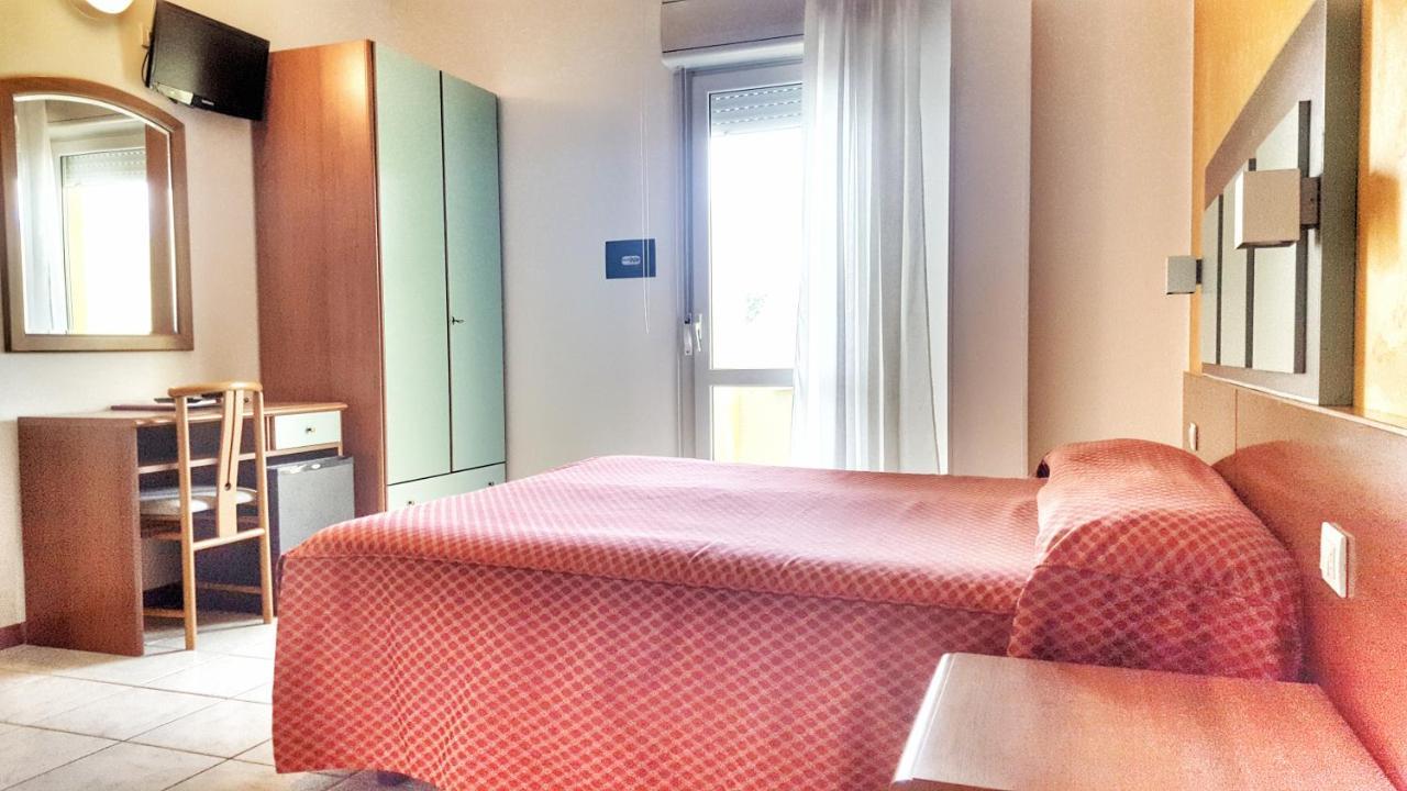 Hotel Alla Terrazza Bibione Buitenkant foto