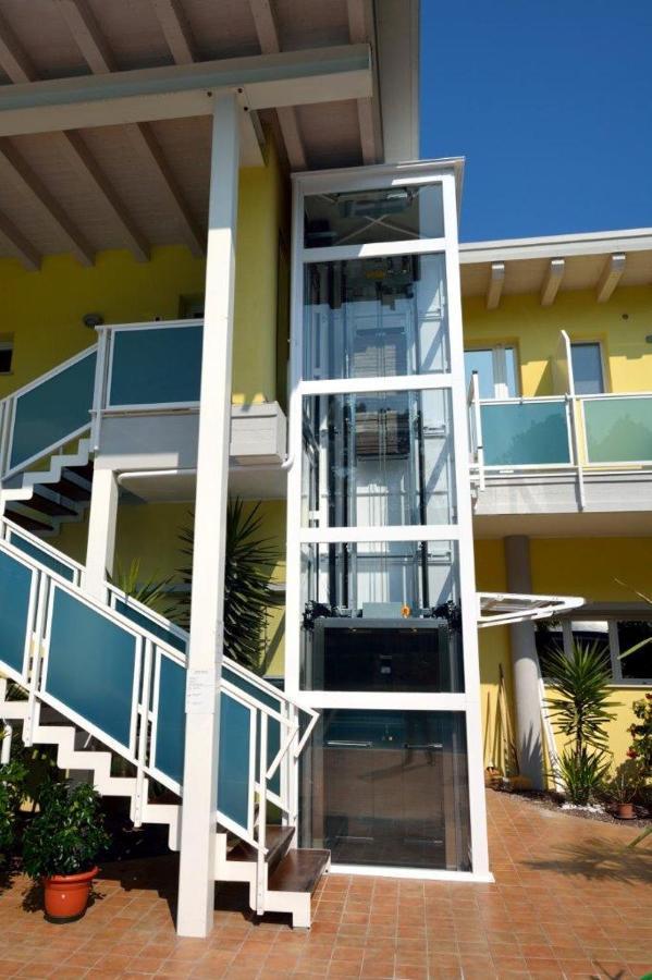 Hotel Alla Terrazza Bibione Buitenkant foto