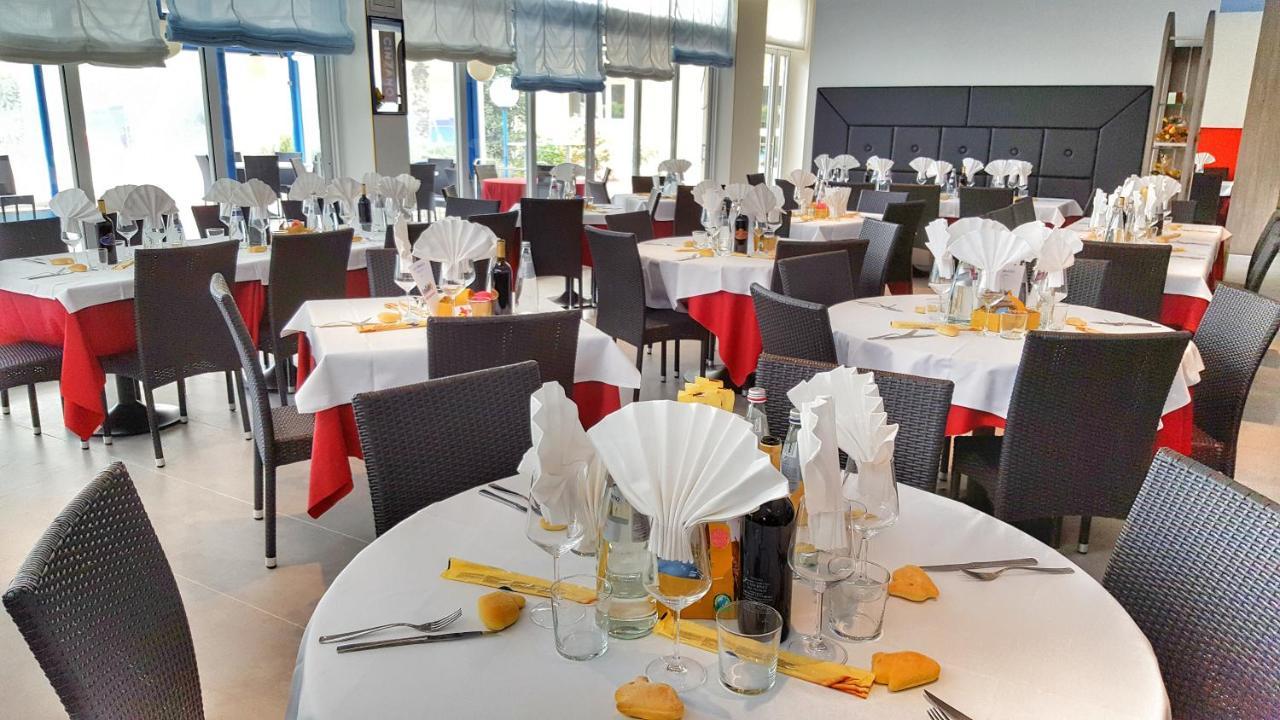 Hotel Alla Terrazza Bibione Buitenkant foto
