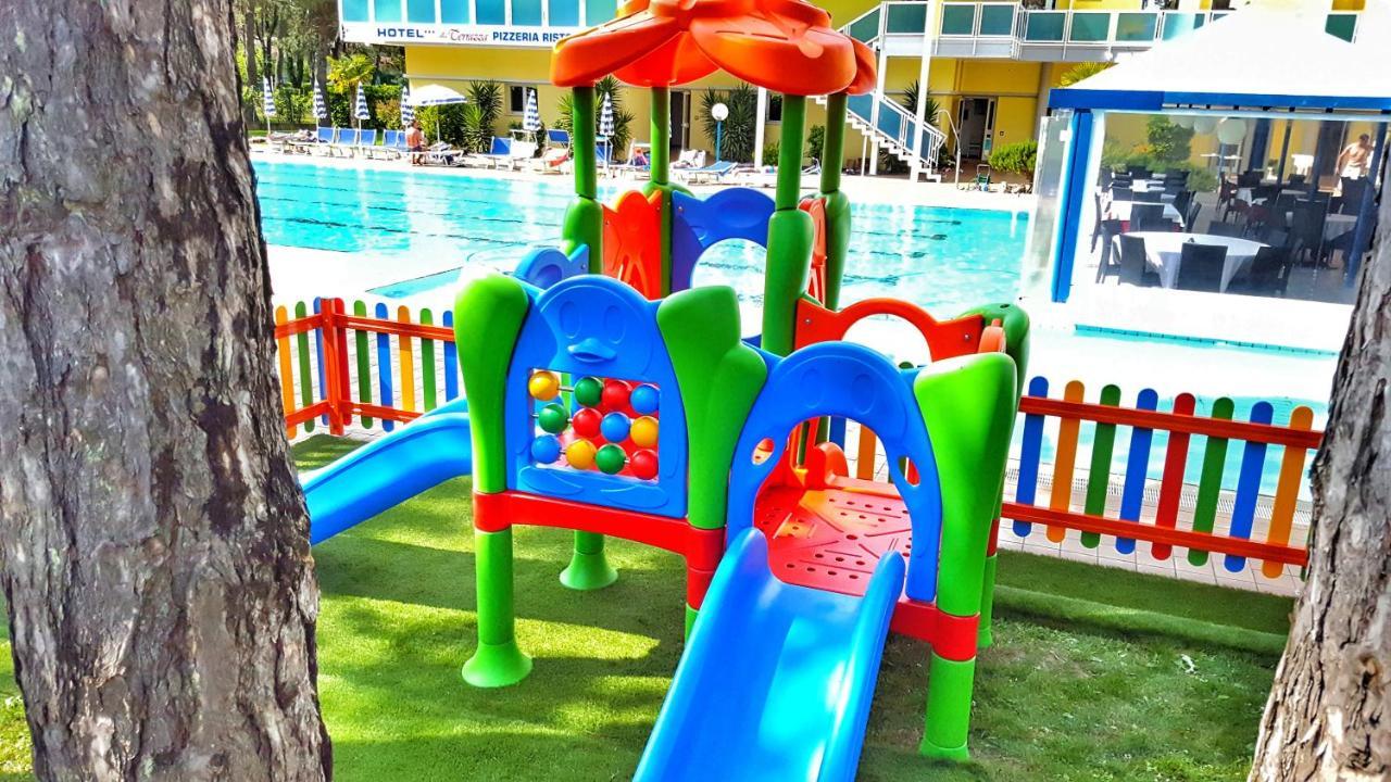 Hotel Alla Terrazza Bibione Buitenkant foto