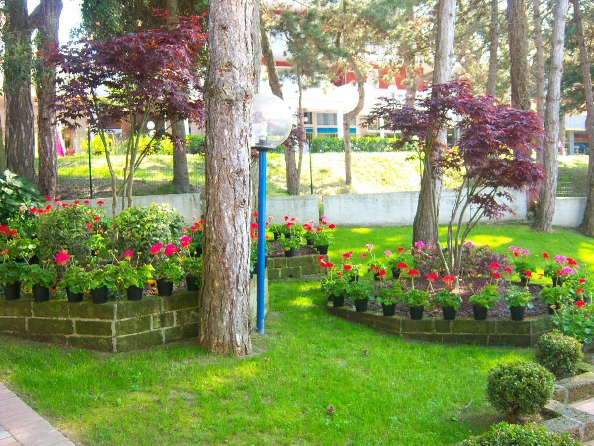 Hotel Alla Terrazza Bibione Buitenkant foto