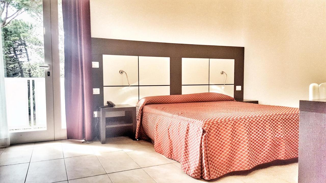 Hotel Alla Terrazza Bibione Buitenkant foto