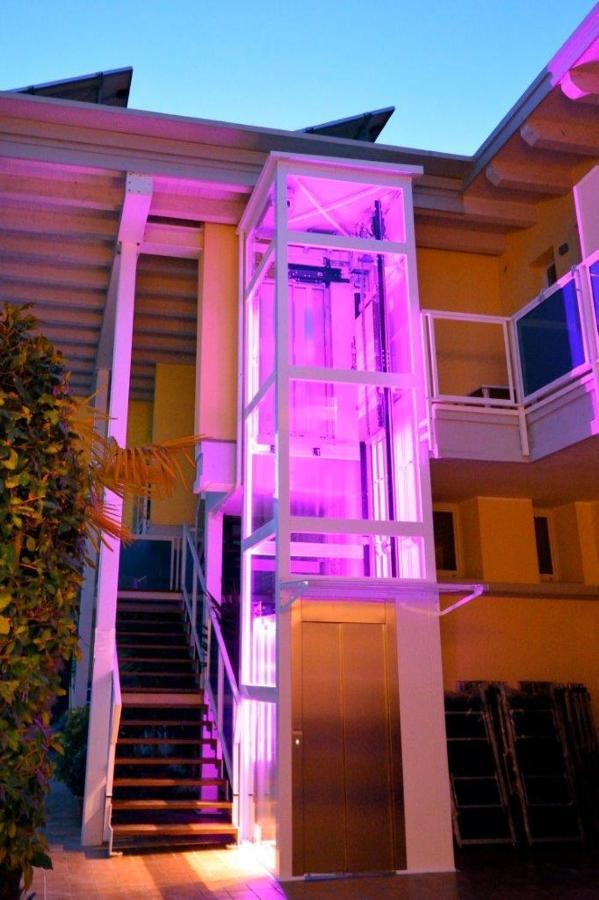 Hotel Alla Terrazza Bibione Buitenkant foto