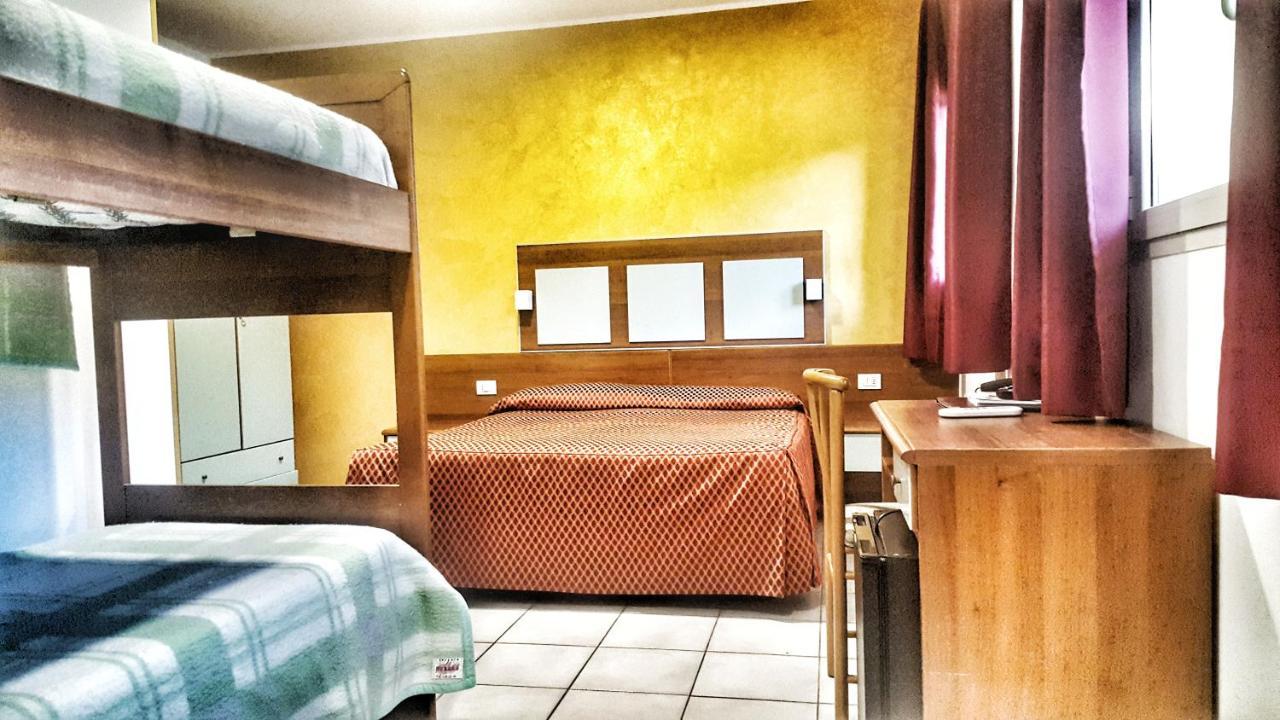Hotel Alla Terrazza Bibione Buitenkant foto