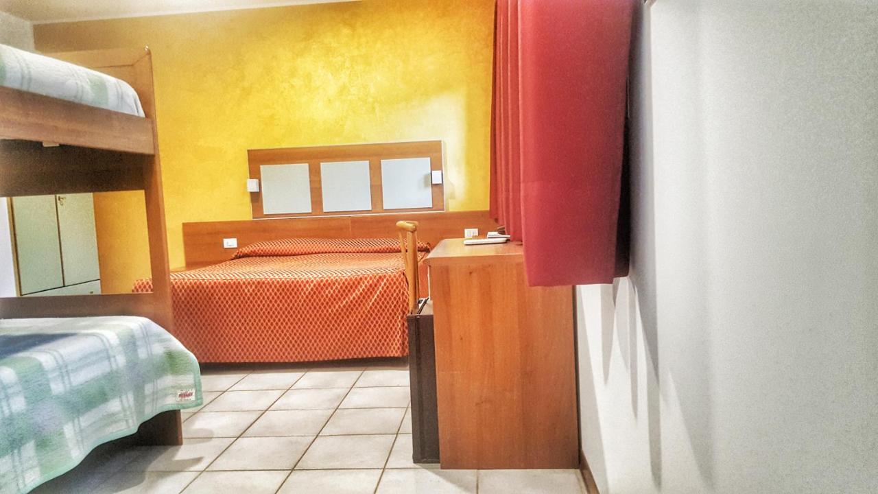 Hotel Alla Terrazza Bibione Buitenkant foto