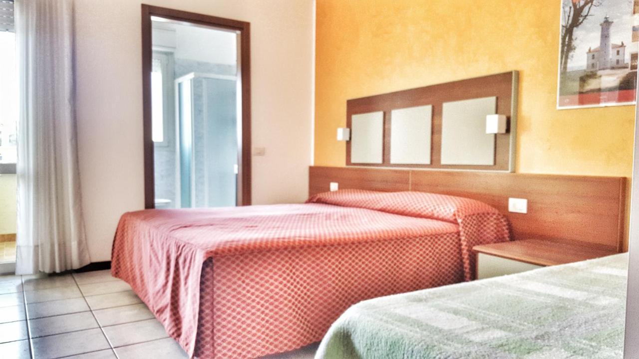 Hotel Alla Terrazza Bibione Buitenkant foto