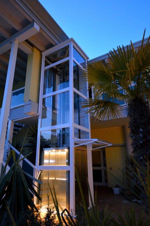 Hotel Alla Terrazza Bibione Buitenkant foto